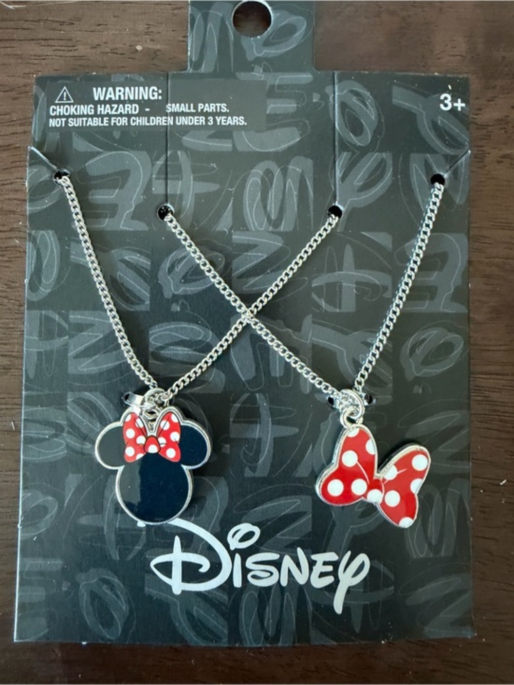 Disney Minnie Mouse Necklace Set